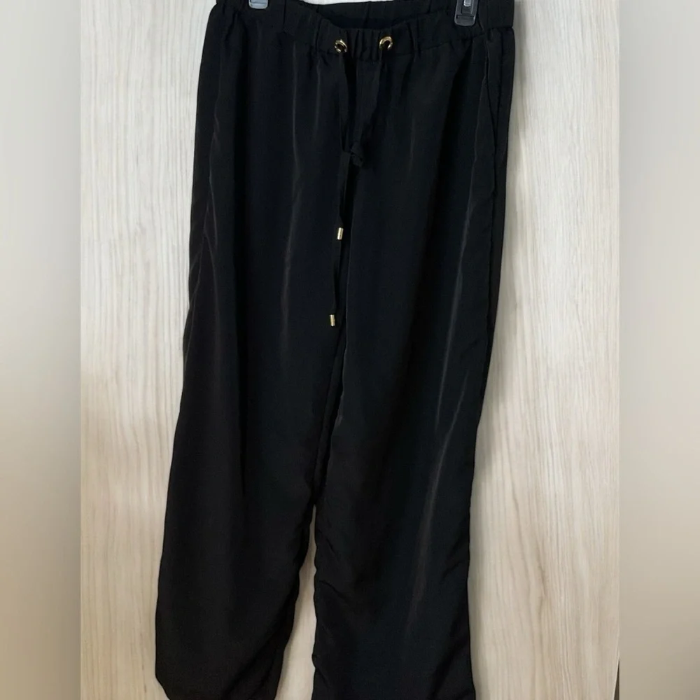 MICHAEL Michael Kors Black Sweatpants with Drawstring Waist